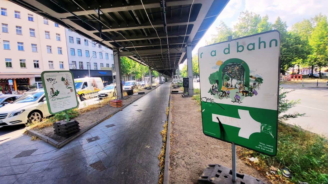 Reallabor ohne Wirkung? Warum die Radbahn in Kreuzberg kaum genutzt wird (entwicklungsstadt berlin, 26 Jun 2025)